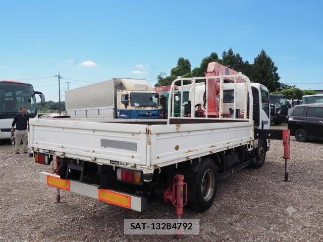 Isuzu ELF TRUCK 2010-08 8524721-4
