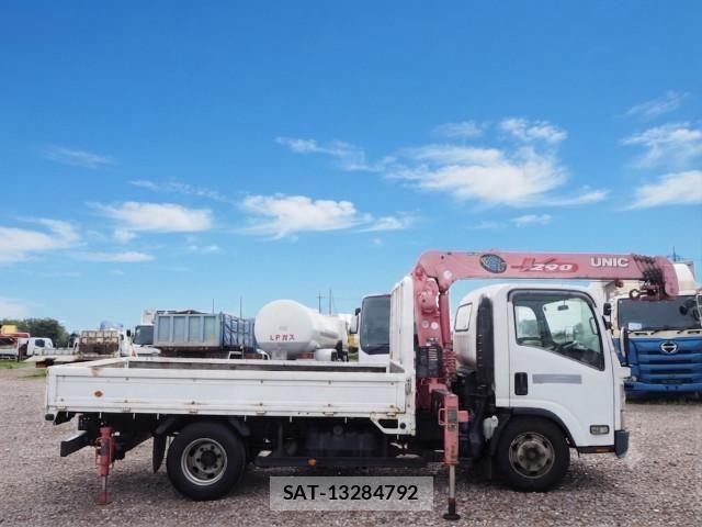 Isuzu ELF TRUCK 2010-08 8524721-5