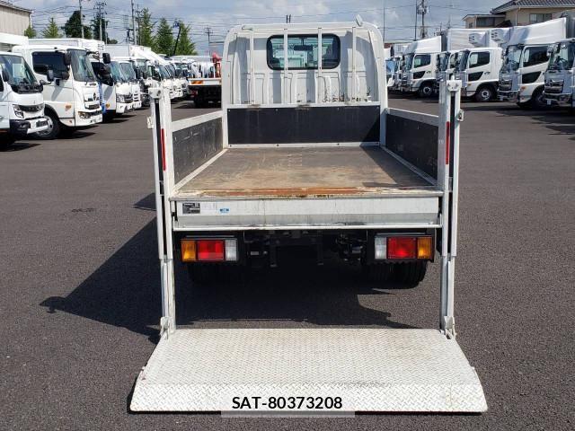 Isuzu ELF TRUCK 2021-07 8524682-13