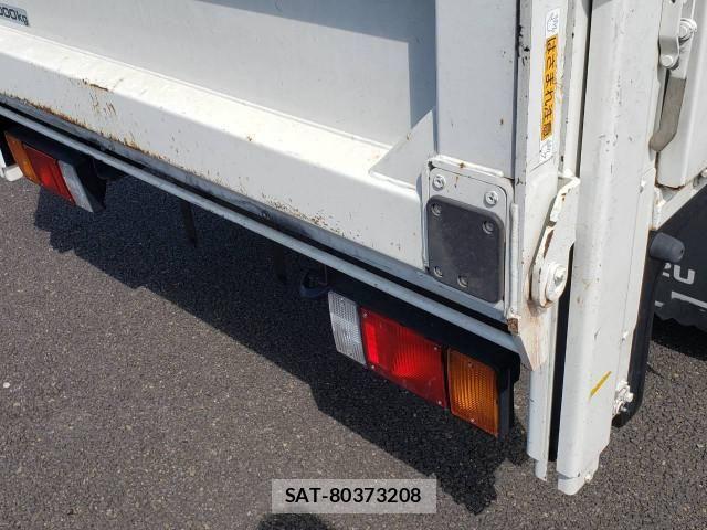 Isuzu ELF TRUCK 2021-07 8524682-15