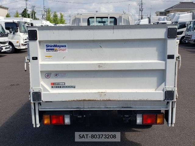 Isuzu ELF TRUCK 2021-07 8524682-4