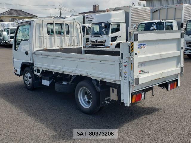 Isuzu ELF TRUCK 2021-07 8524682-5