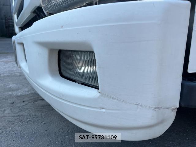 Isuzu ELF TRUCK 2016-04 8524747-21