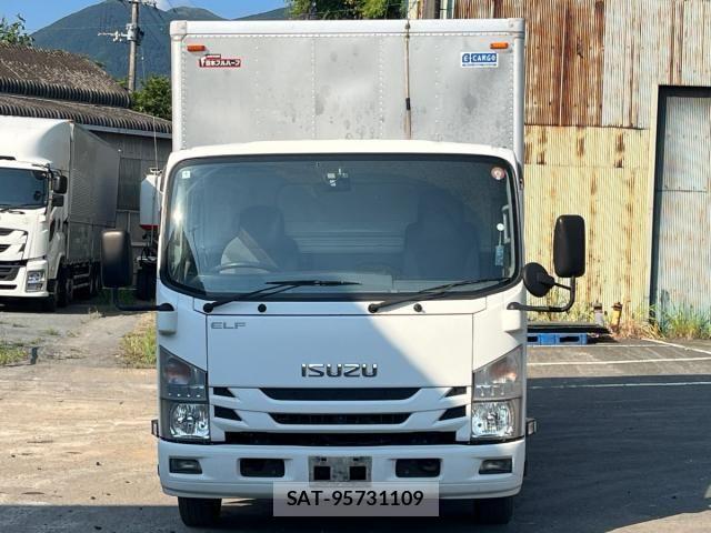 Isuzu ELF TRUCK 2016-04 8524747-2