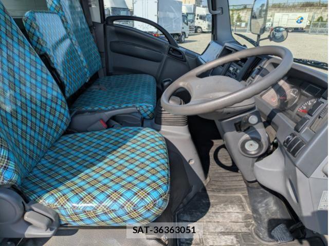 Isuzu ELF TRUCK 2019-08 8524699-23