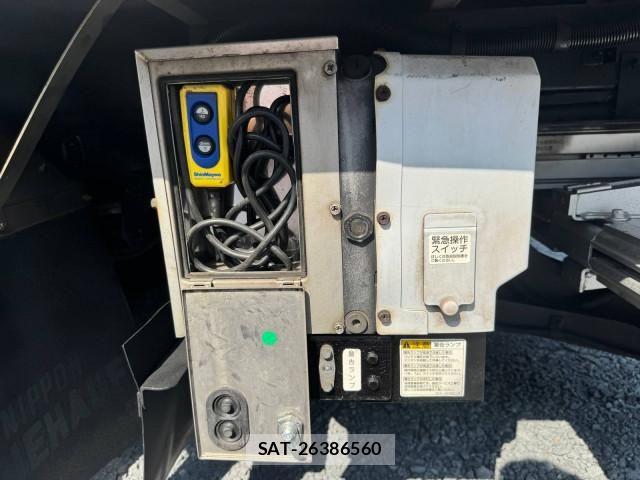 Isuzu ELF TRUCK 2020-01 8524665-21