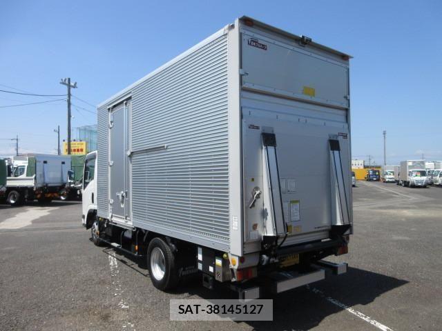 Isuzu ELF TRUCK 2020-03 8524664-2