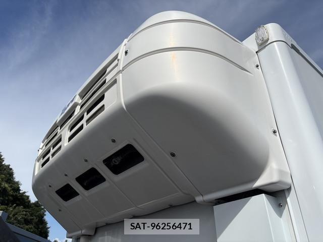 Isuzu ELF TRUCK 2018-10 8524733-10