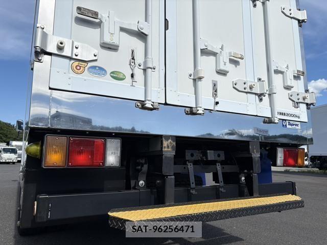 Isuzu ELF TRUCK 2018-10 8524733-12