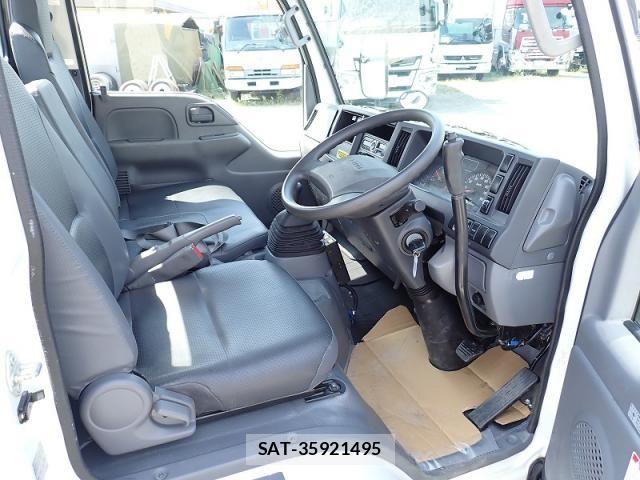 Isuzu ELF TRUCK 2019-07 8524700-9