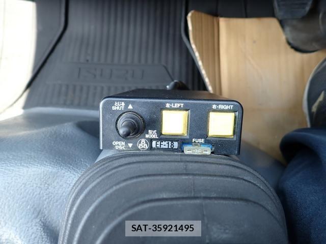 Isuzu ELF TRUCK 2019-07 8524700-14