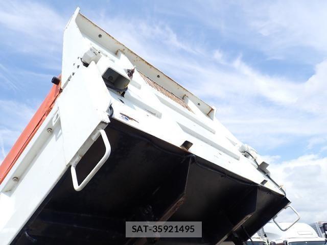 Isuzu ELF TRUCK 2019-07 8524700-15