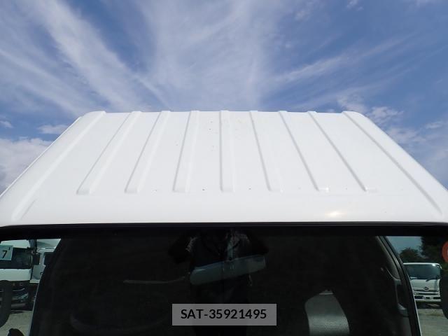 Isuzu ELF TRUCK 2019-07 8524700-24