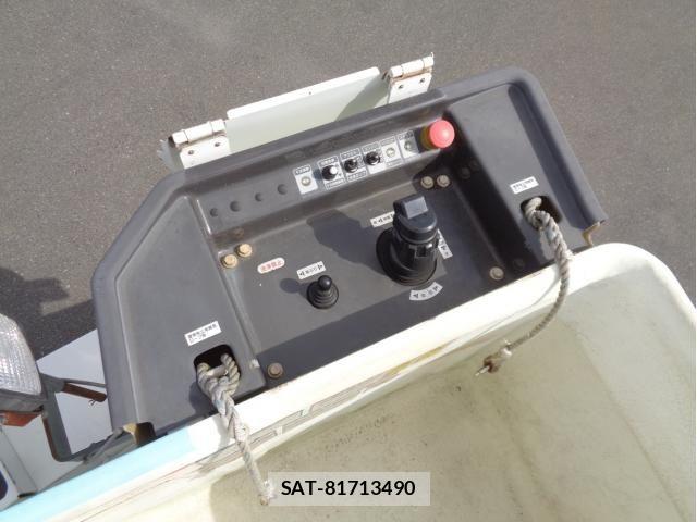Isuzu ELF TRUCK 2020-07 8524662-13