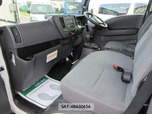 Isuzu ELF TRUCK 2024-10 8524692-11