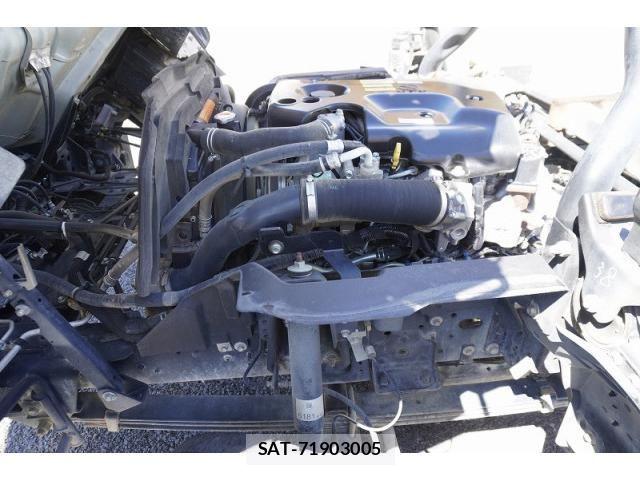 Isuzu ELF TRUCK 2018-06 8524657-14