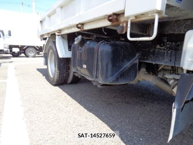 Isuzu ELF TRUCK 2018-08 8561784-15