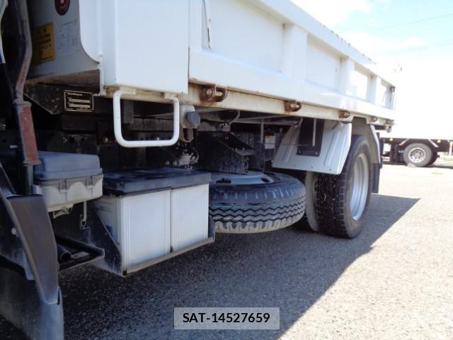 Isuzu ELF TRUCK 2018-08 8561784-16