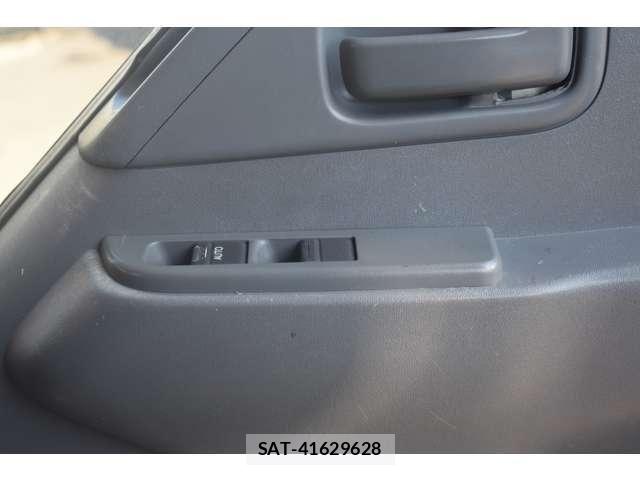 Isuzu ELF TRUCK 2016-07 8561790-9