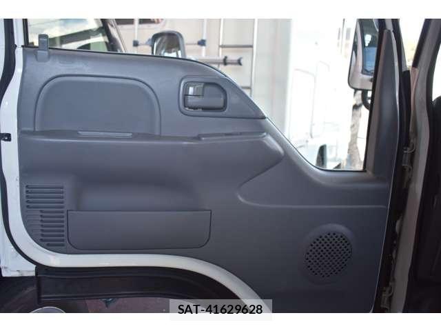 Isuzu ELF TRUCK 2016-07 8561790-10