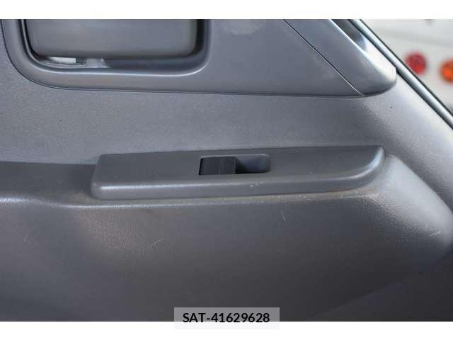Isuzu ELF TRUCK 2016-07 8561790-11