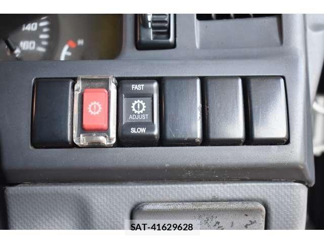 Isuzu ELF TRUCK 2016-07 8561790-18
