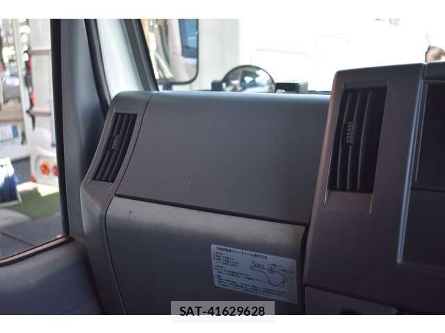 Isuzu ELF TRUCK 2016-07 8561790-24