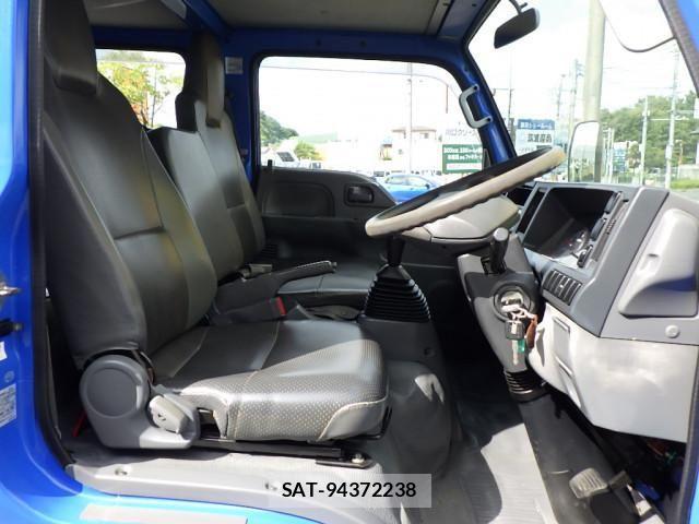 Isuzu ELF TRUCK 2015-07 8561792-15