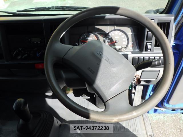 Isuzu ELF TRUCK 2015-07 8561792-17
