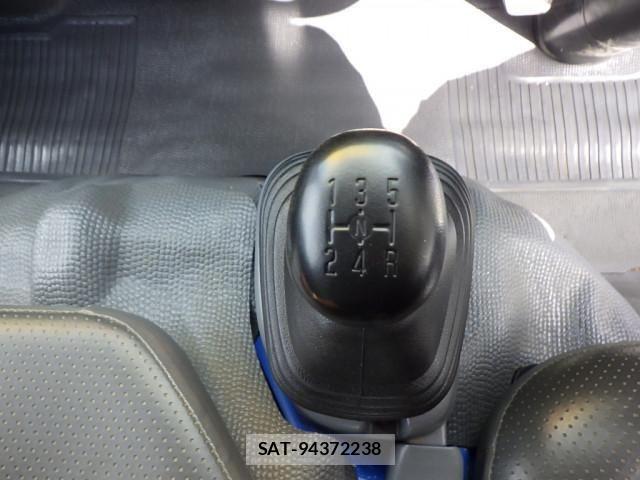 Isuzu ELF TRUCK 2015-07 8561792-18