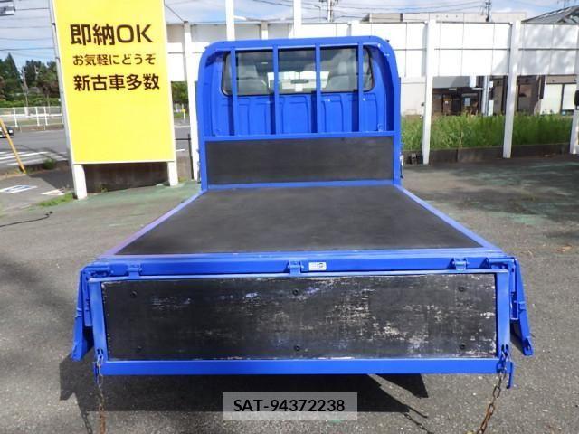 Isuzu ELF TRUCK 2015-07 8561792-26
