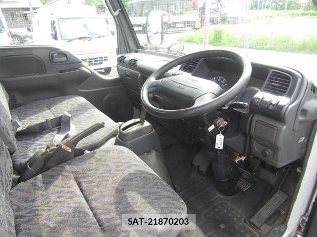 Isuzu ELF TRUCK 2003-11 8561798-11