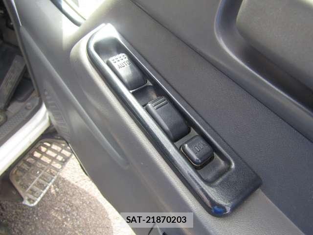 Isuzu ELF TRUCK 2003-11 8561798-16