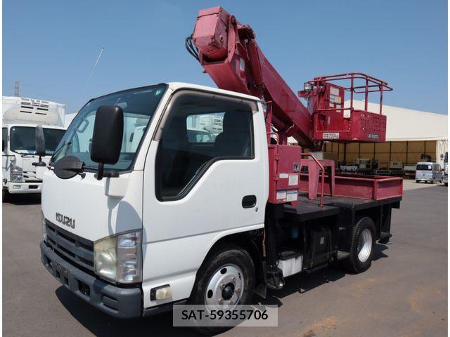 Isuzu ELF TRUCK 2012-04 8561794-0