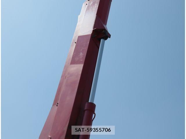 Isuzu ELF TRUCK 2012-04 8561794-10