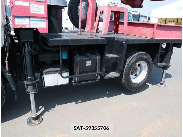 Isuzu ELF TRUCK 2012-04 8561794-16