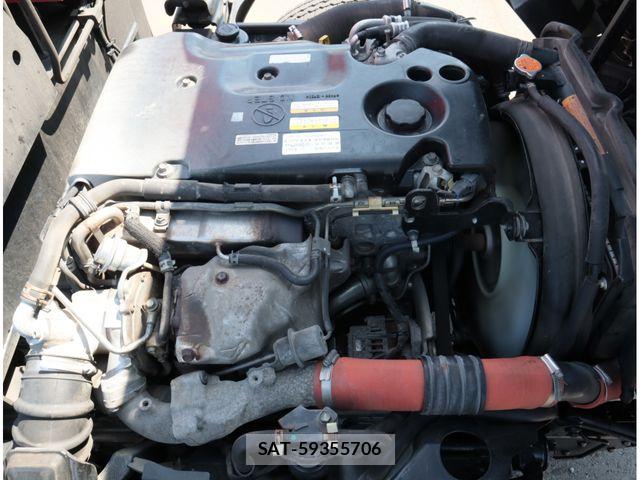 Isuzu ELF TRUCK 2012-04 8561794-29