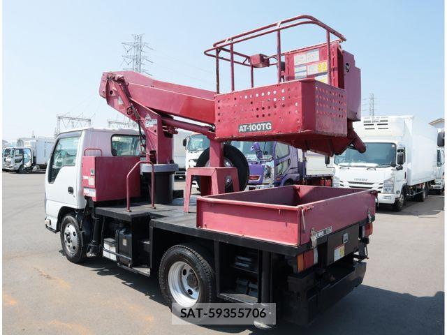 Isuzu ELF TRUCK 2012-04 8561794-4