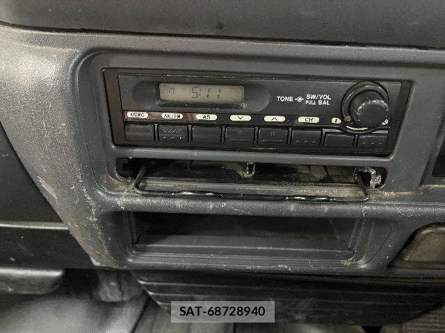 Isuzu ELF TRUCK 2005-06 8561797-4