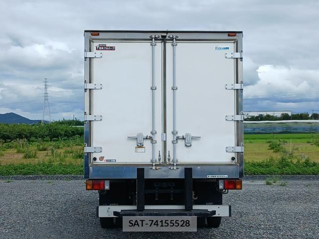 Isuzu ELF TRUCK 2012-01 8561791-11