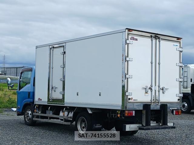 Isuzu ELF TRUCK 2012-01 8561791-13