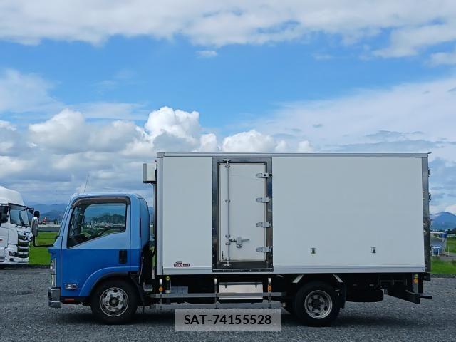Isuzu ELF TRUCK 2012-01 8561791-15