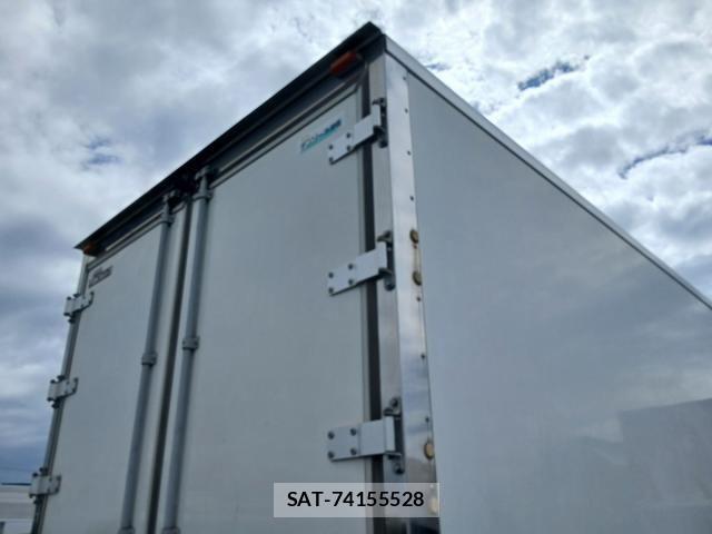 Isuzu ELF TRUCK 2012-01 8561791-23