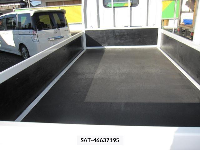 Isuzu ELF TRUCK 2003-11 8561795-9