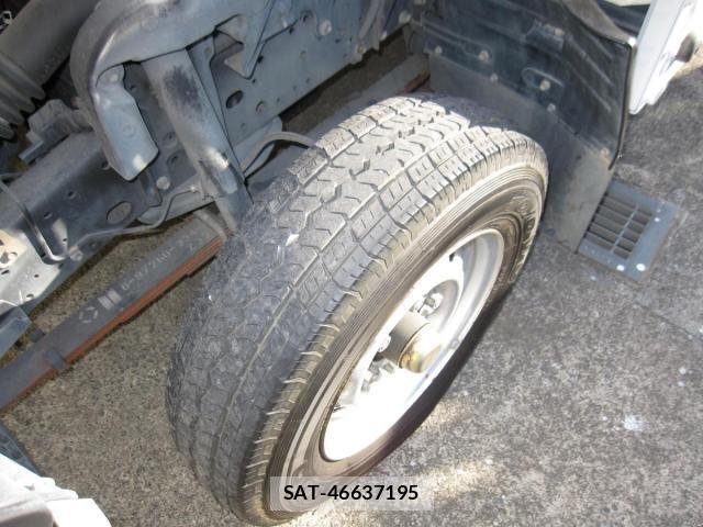 Isuzu ELF TRUCK 2003-11 8561795-20