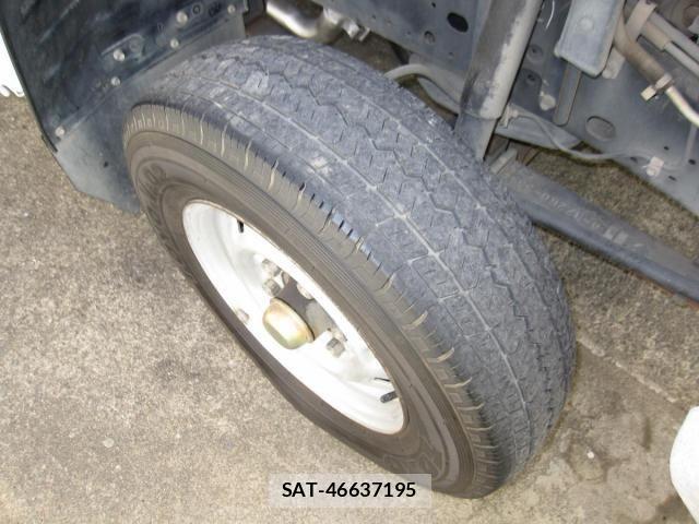 Isuzu ELF TRUCK 2003-11 8561795-21