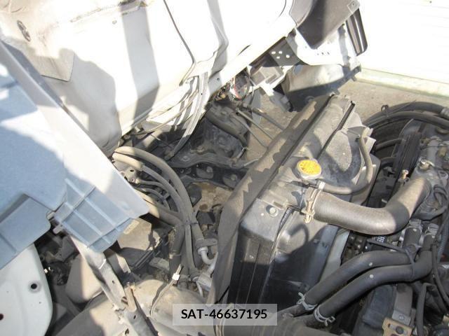 Isuzu ELF TRUCK 2003-11 8561795-25