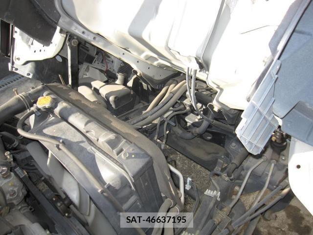 Isuzu ELF TRUCK 2003-11 8561795-27