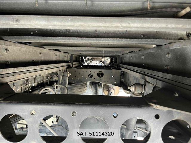 Isuzu ELF TRUCK 2016-06 8561783-12