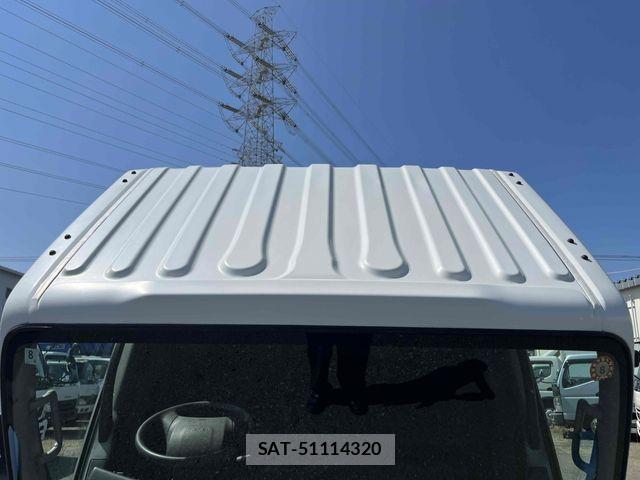 Isuzu ELF TRUCK 2016-06 8561783-15